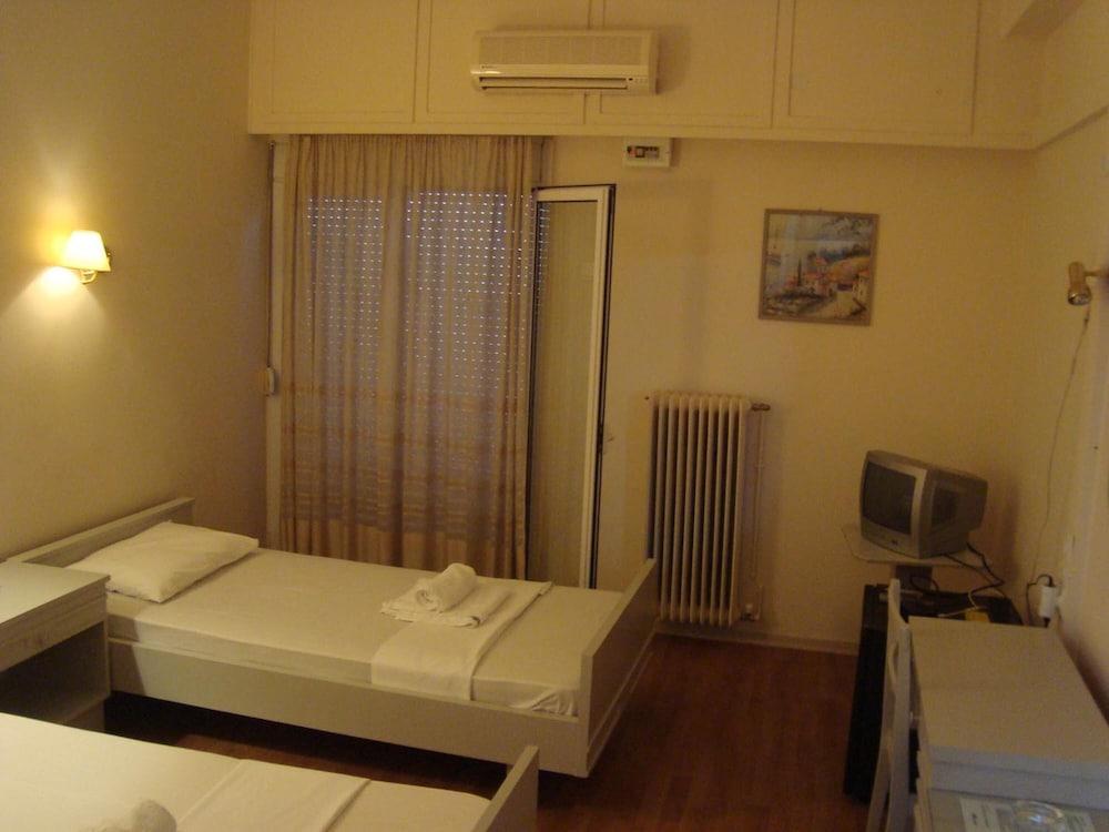 Hotel King Pyrros Янина Экстерьер фото