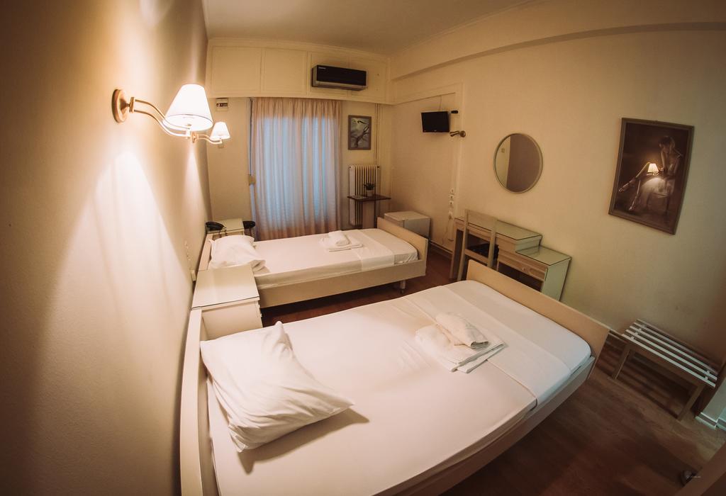 Hotel King Pyrros Янина Экстерьер фото