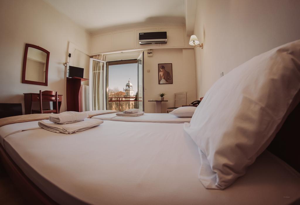Hotel King Pyrros Янина Экстерьер фото