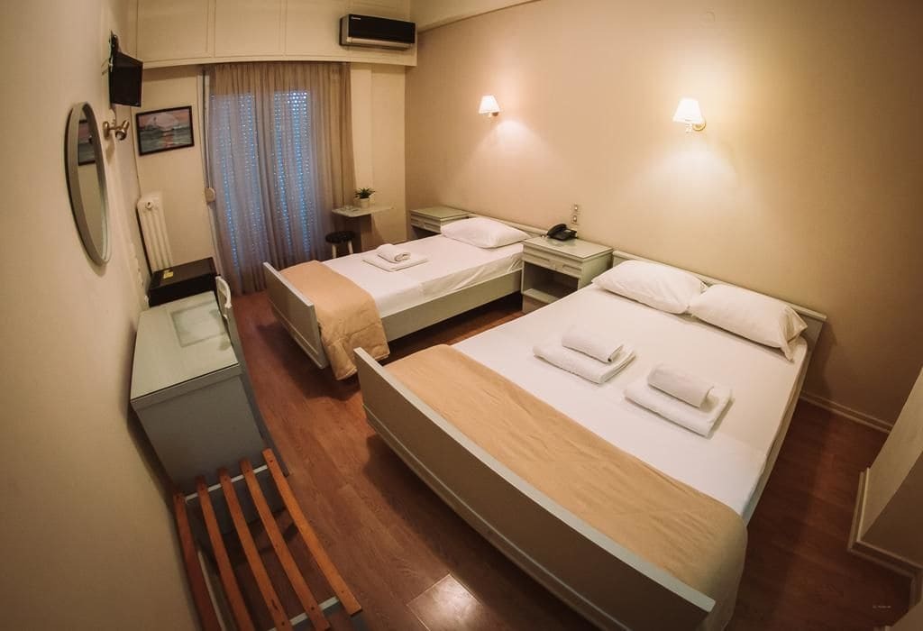 Hotel King Pyrros Янина Экстерьер фото